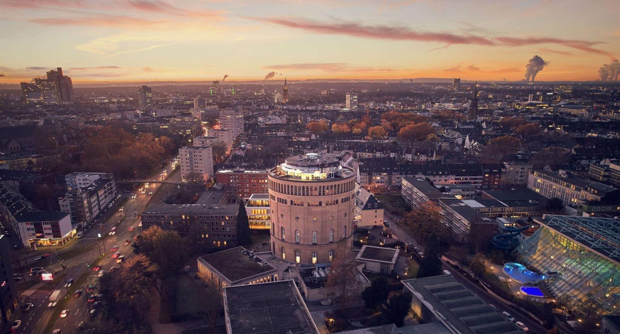 Hotel Wasserturm Cologne, Curio Collection By Hilton Keulen